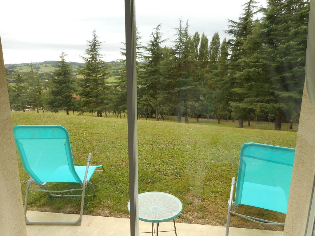 Gadeyne Nathalie Le Chalet De Malvoue Vimoutiers Экстерьер фото
